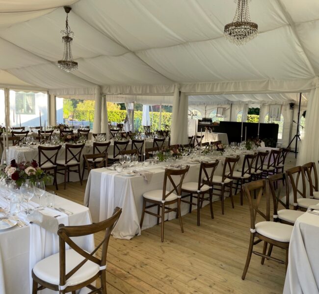 Dukning för 80 års fest på Noors Slott